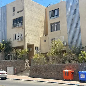 Z-32 Luxury Boutique אילת